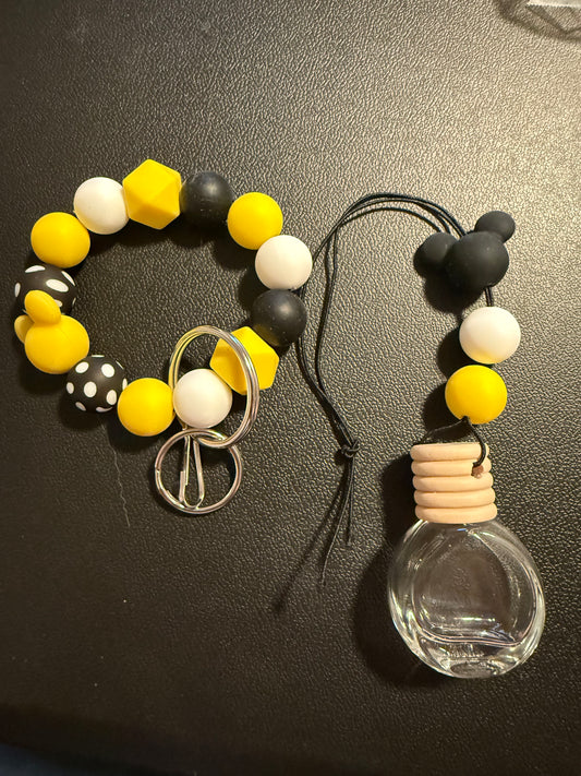 Black and yellow Mickey Mouse set